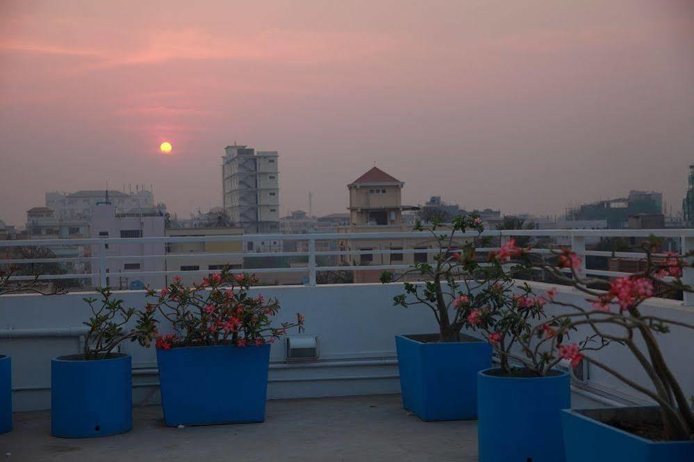 Four Rivers B&B Mandalay Exterior photo